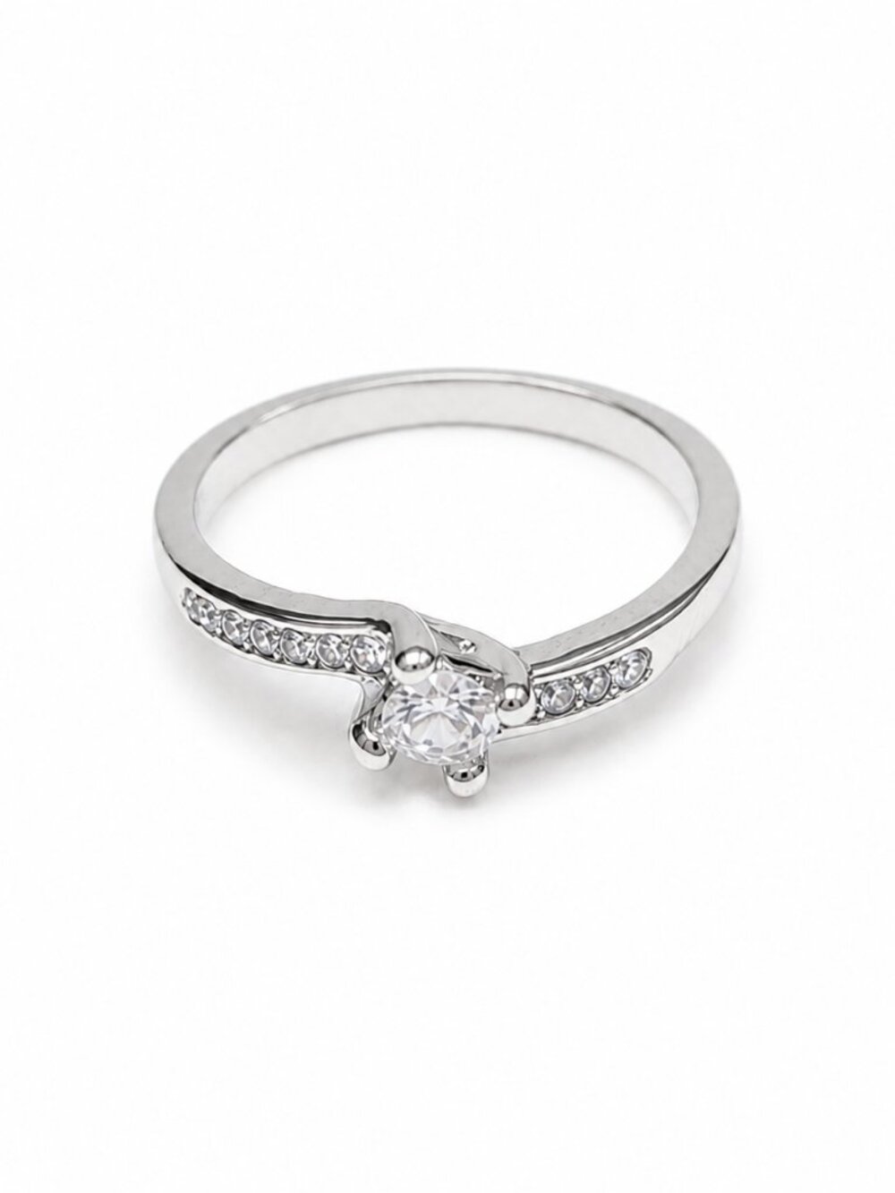 NIB Elegant Solitaire Ring with Pavé Band Size 9
